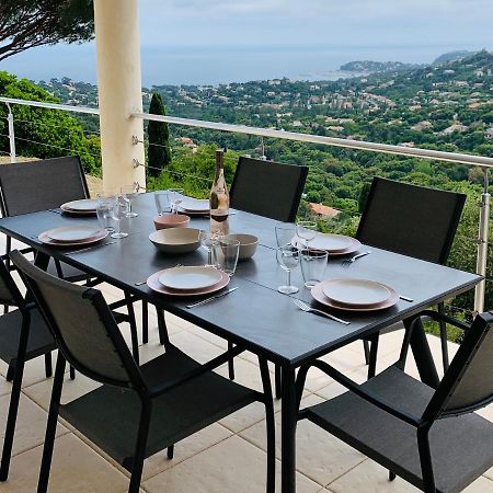 Maison Avec Vue Panoramique กาวาแลร์-ซูร์-แมร์ ภายนอก รูปภาพ