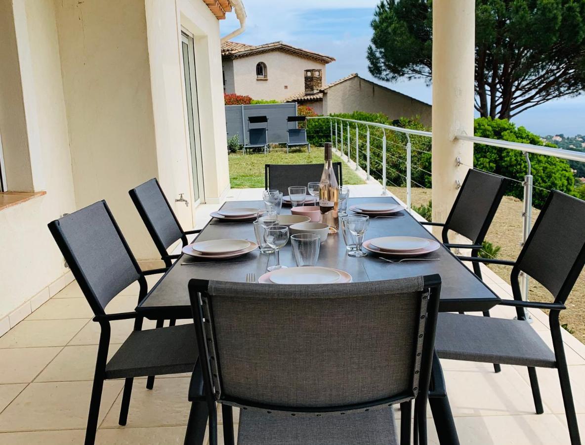 Maison Avec Vue Panoramique กาวาแลร์-ซูร์-แมร์ ภายนอก รูปภาพ